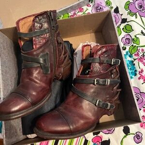 Freebird Crue Size 10